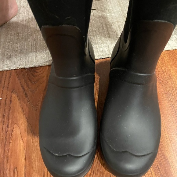 Black Hunter rubber and fabric tall boots, sz 7 gently used - Picture 5 of 8